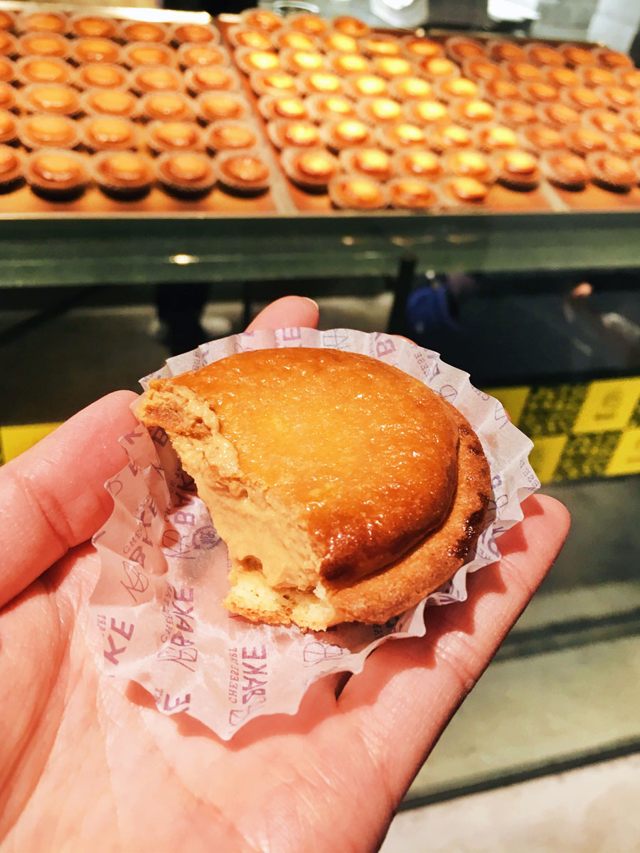 Baked cheese tarts Tokyo Station